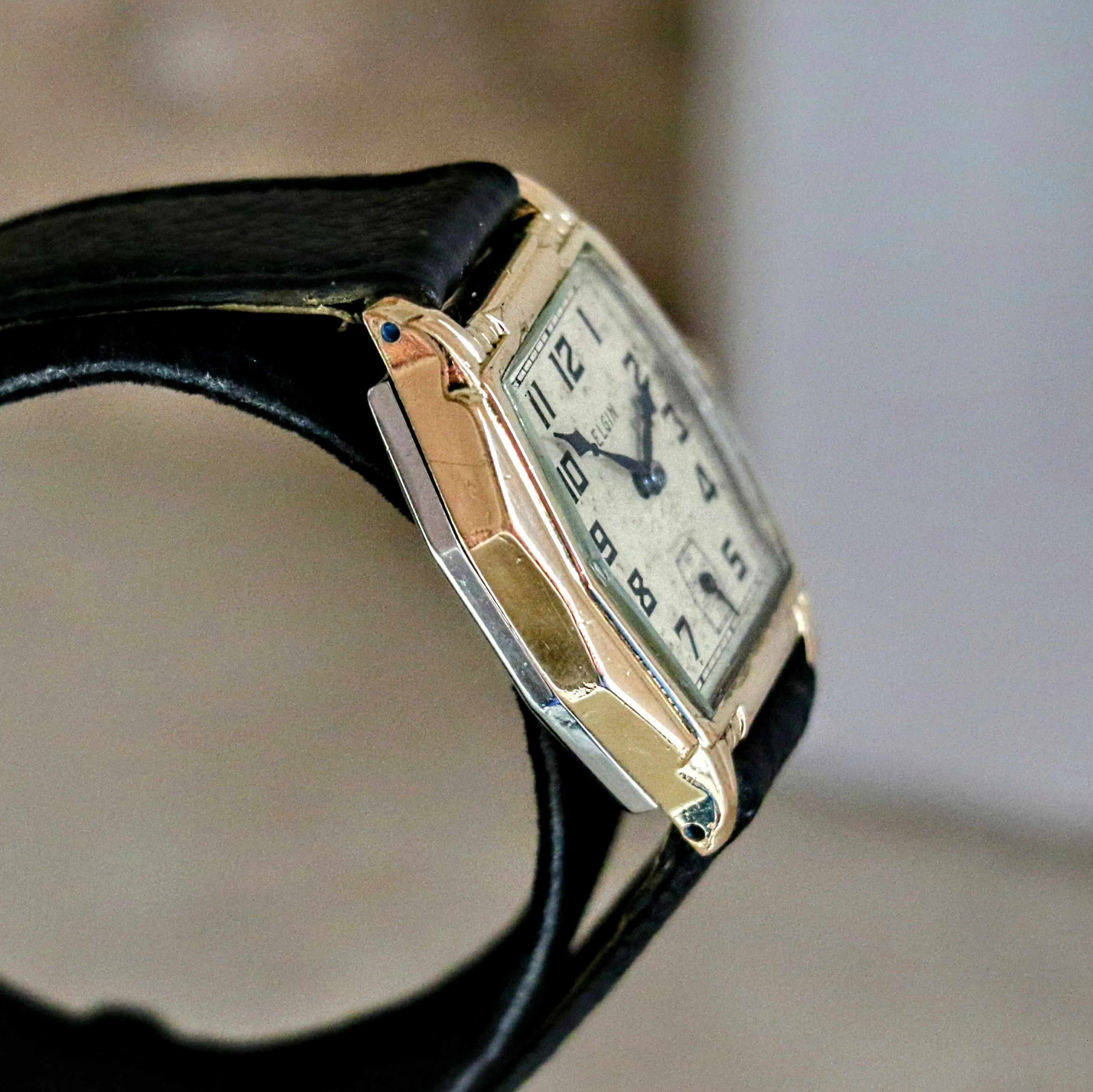1932 ELGIN Art Deco Wristwatch Grade 487 17 Jewels Vintage U.S.A. Made Watch