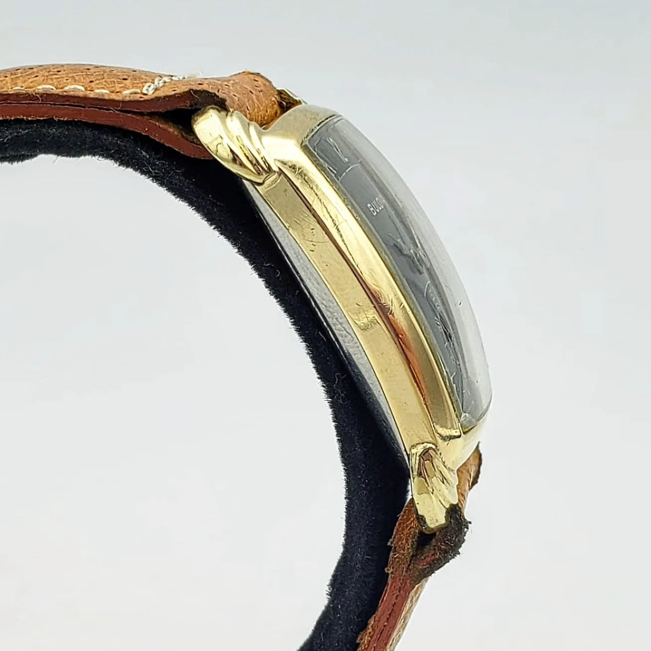 1947 BULOVA Senator Two-Tone Black Dial U.S.A. Caliber 8AE 17 Jewels Watch