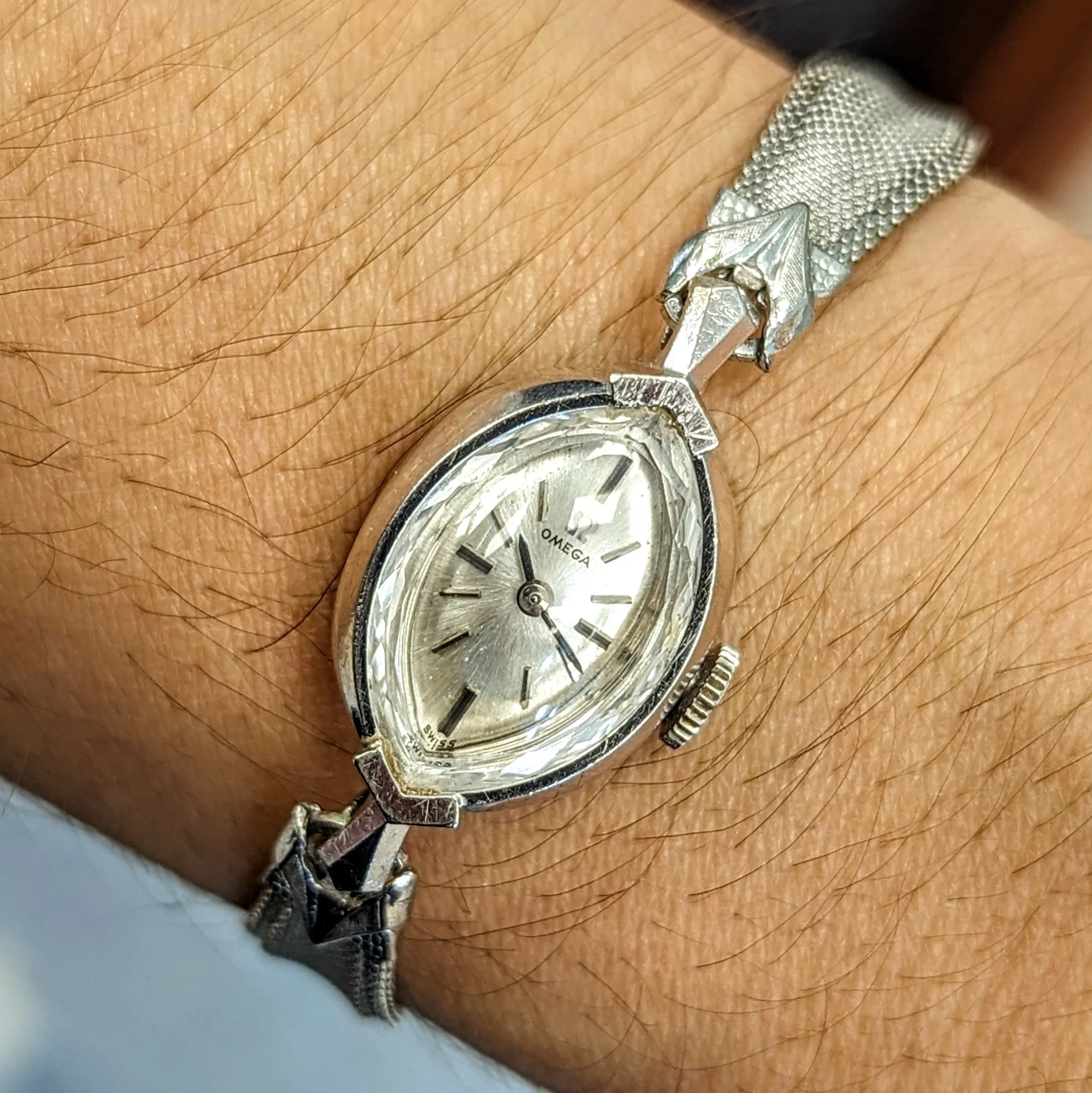 1962 OMEGA Ladies Cocktail Wristwatch 14K White GOLD Ref. A5692 Cal. 483 Vintage Watch