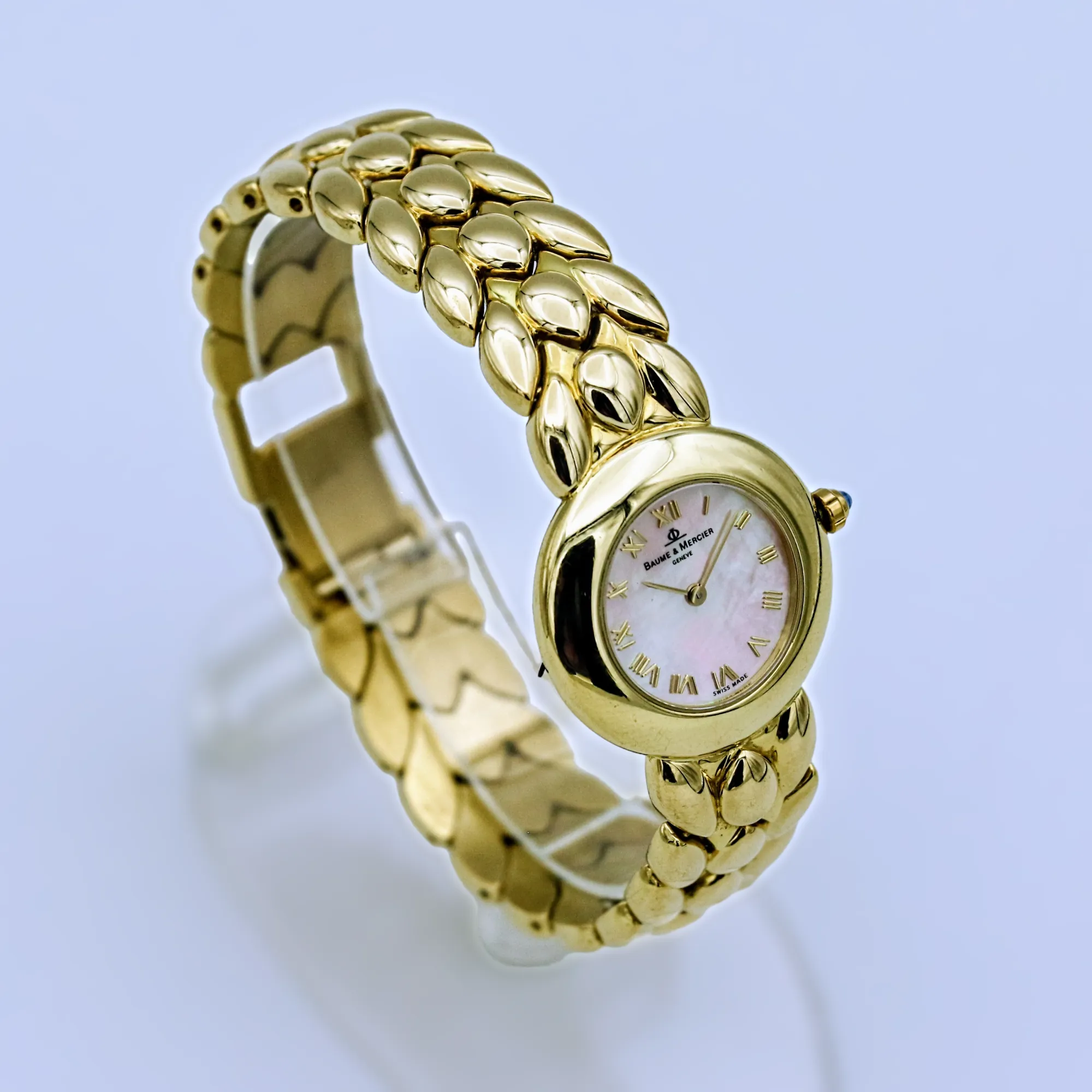 BAUME & MERCIER Luxury Swiss Ladies Wristwatch 18K Solid Yellow Gold 6J Watch