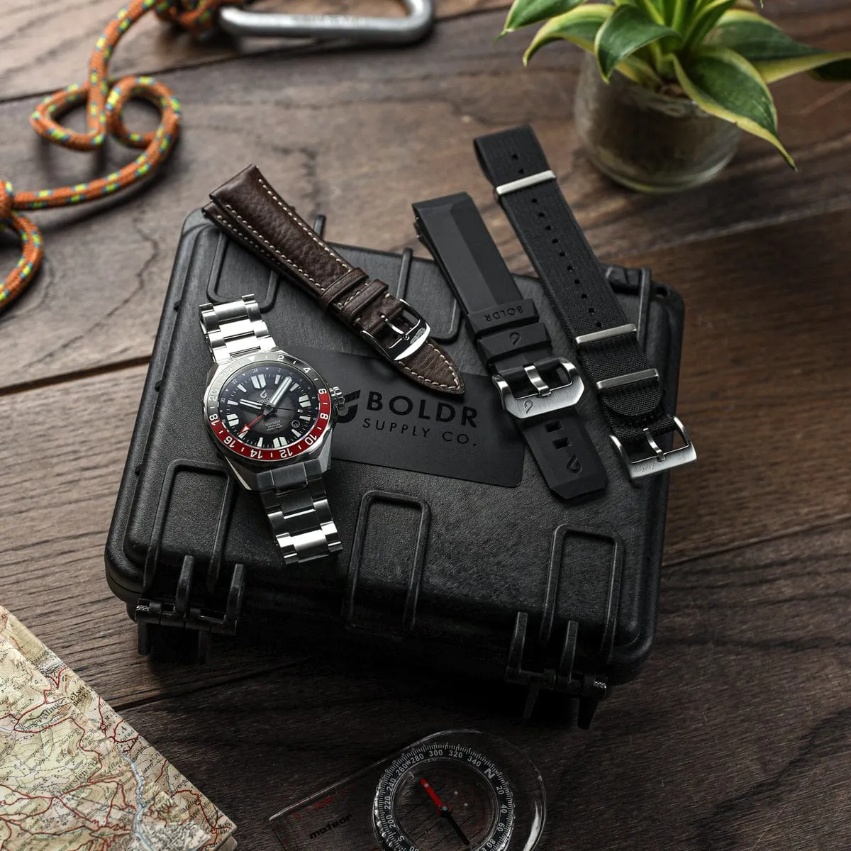 Boldr Odyssey Freediver GMT - Black / Red
