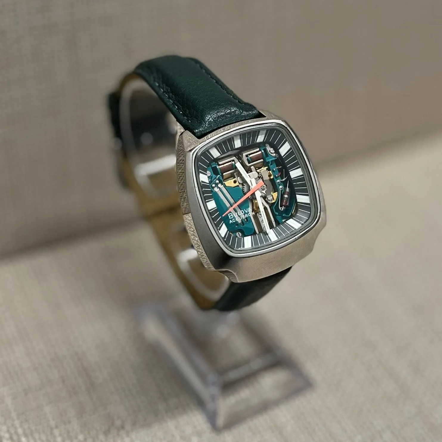 Bulova Accutron Spaceview Vintage Skeleton Rare Men's Watch - $10K APR w/ COA!!!
