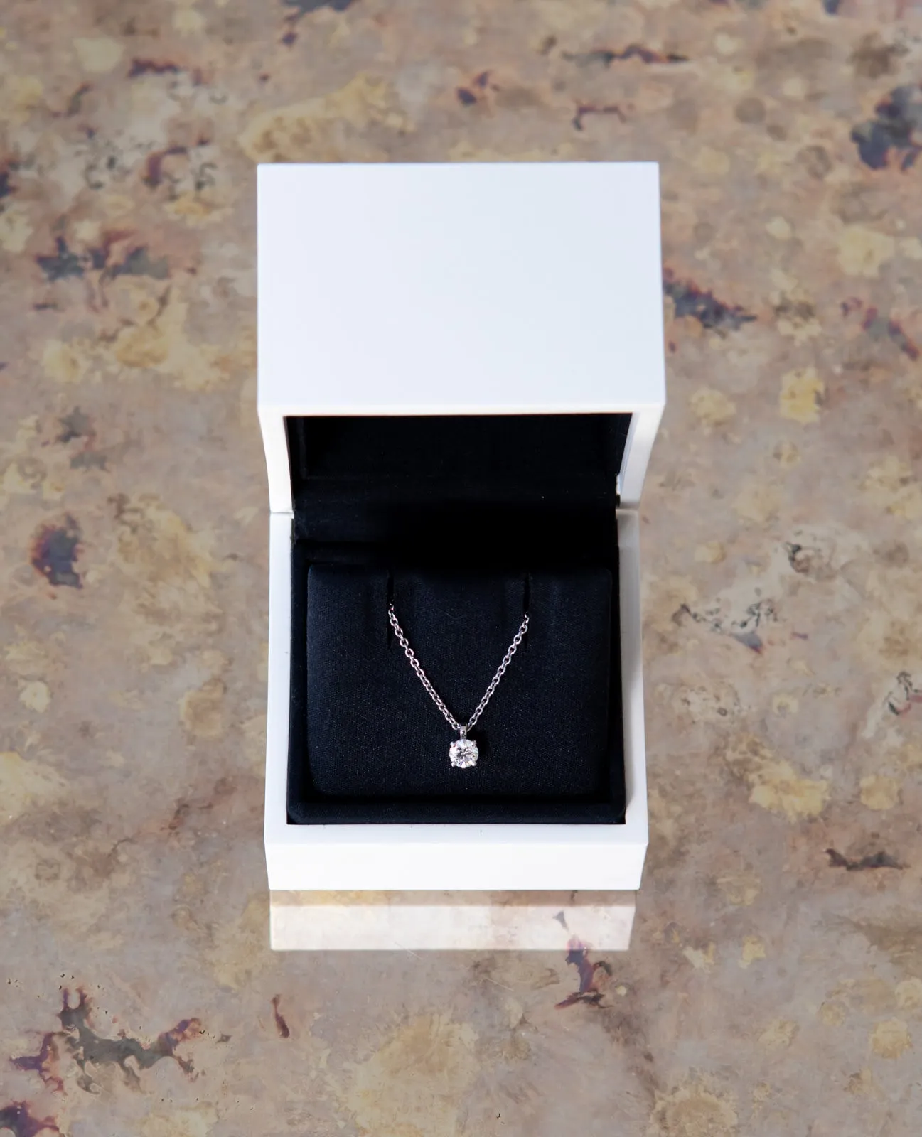 De Beers Classic Round Diamond Pendant Necklace