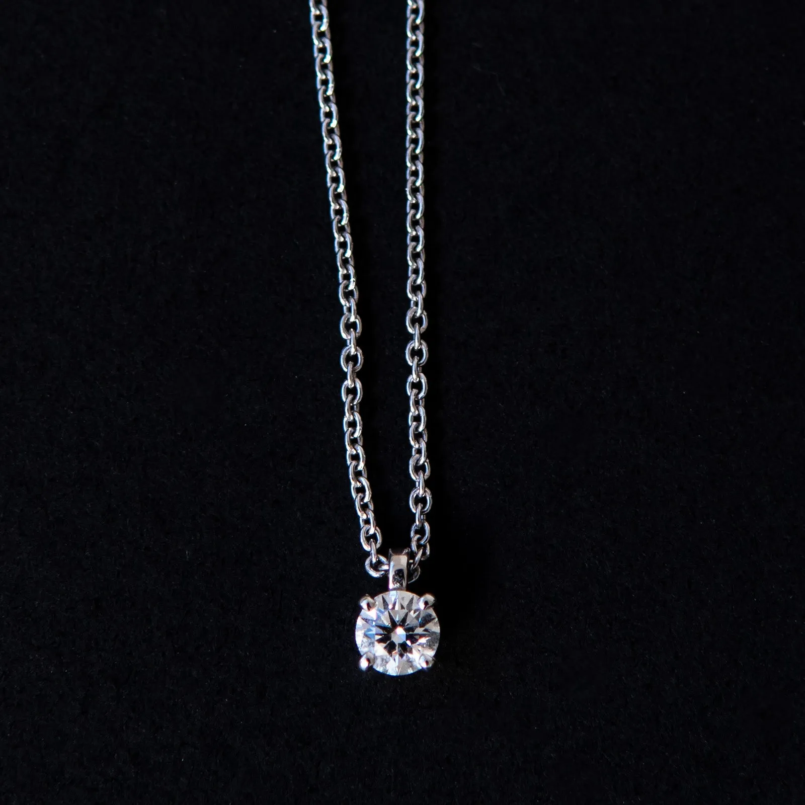 De Beers Classic Round Diamond Pendant Necklace
