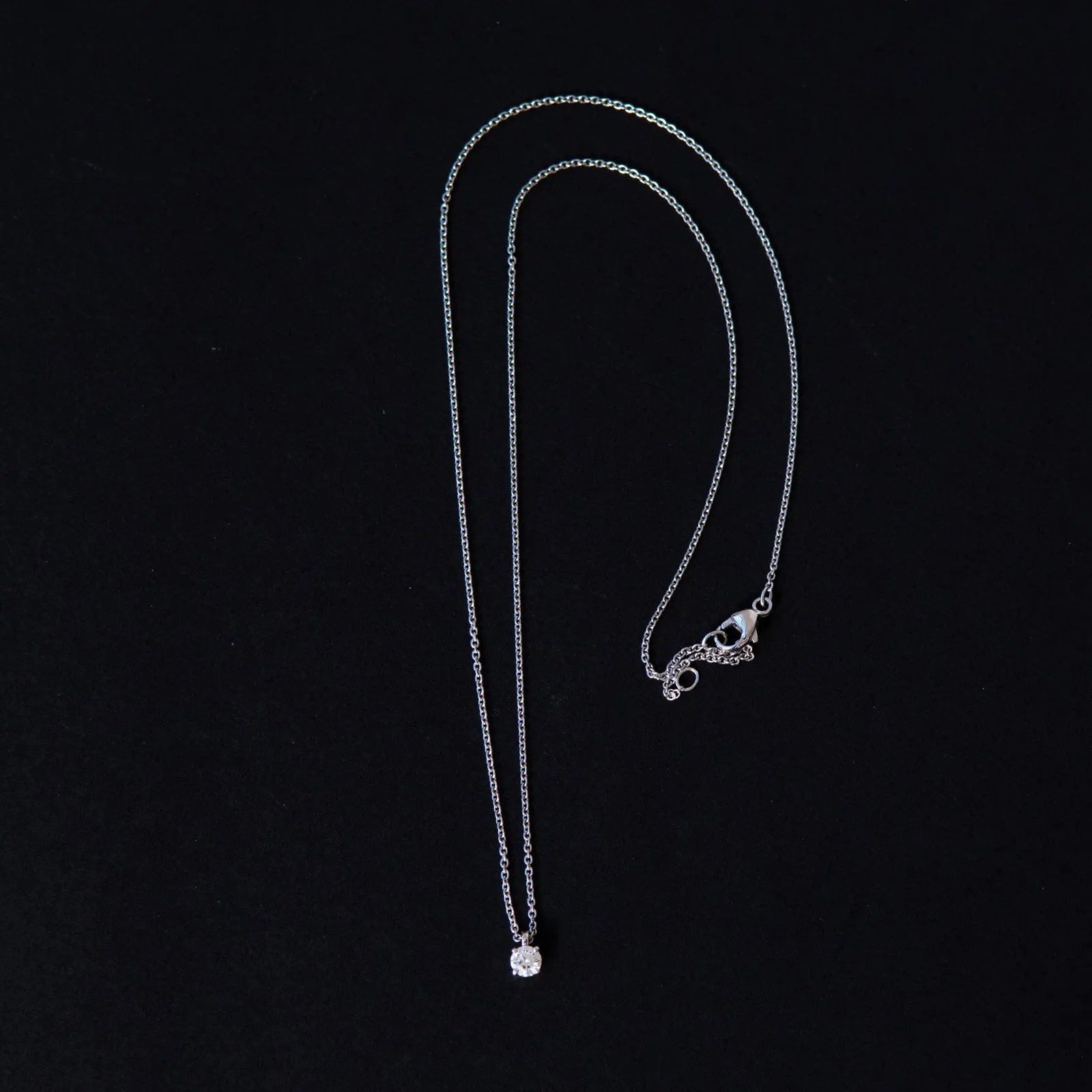 De Beers Classic Round Diamond Pendant Necklace