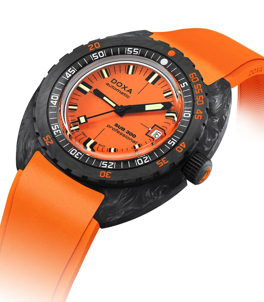 Doxa SUB 300 Carbon COSC Professional Rubber