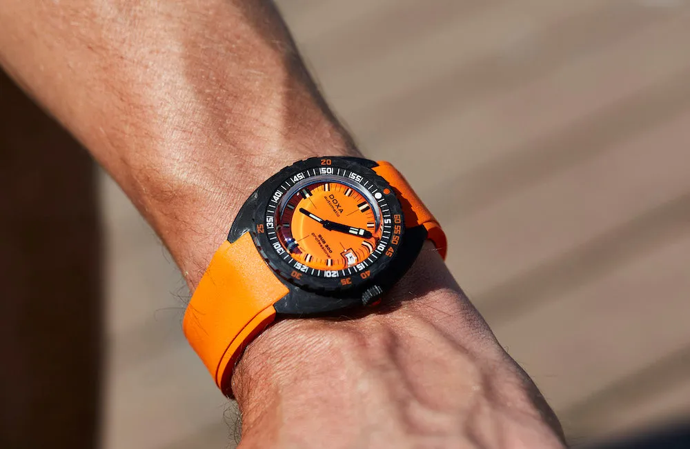 Doxa SUB 300 Carbon COSC Professional Rubber