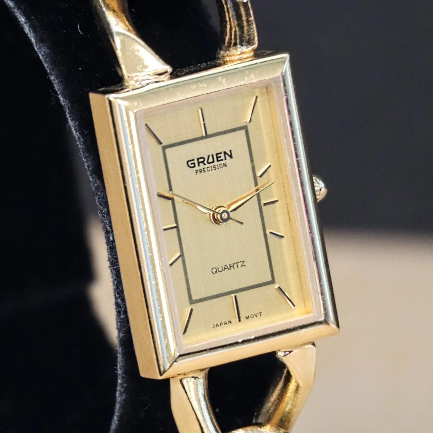GRUEN Precision Quartz Ladies Watch Gold Plated Link Chain Bracelet Wristwatch
