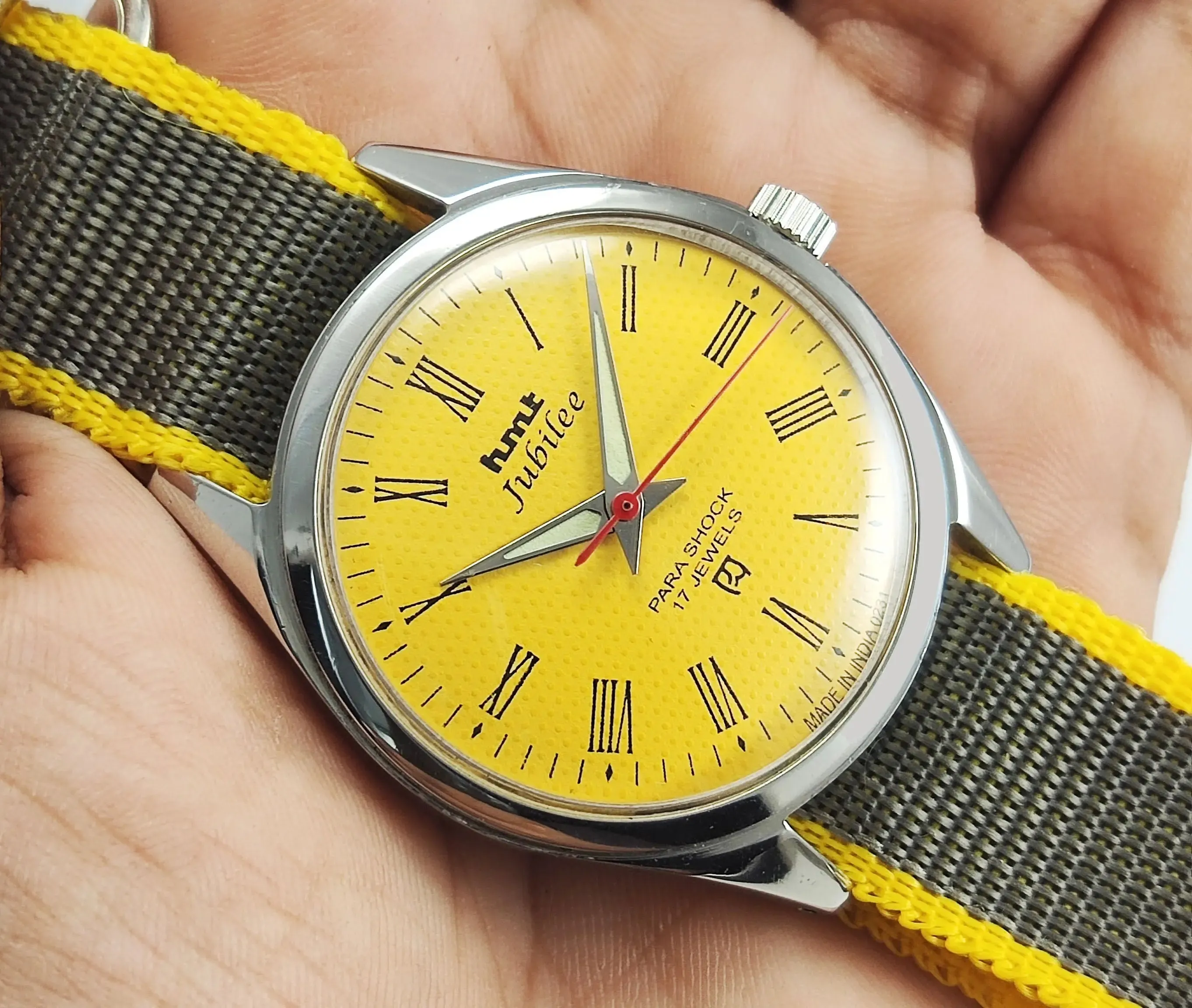 HMT Jubilee Para Shock 17 Jewels Sun Yellow Dial Mechanical Hand winding Men's Wrist Watch