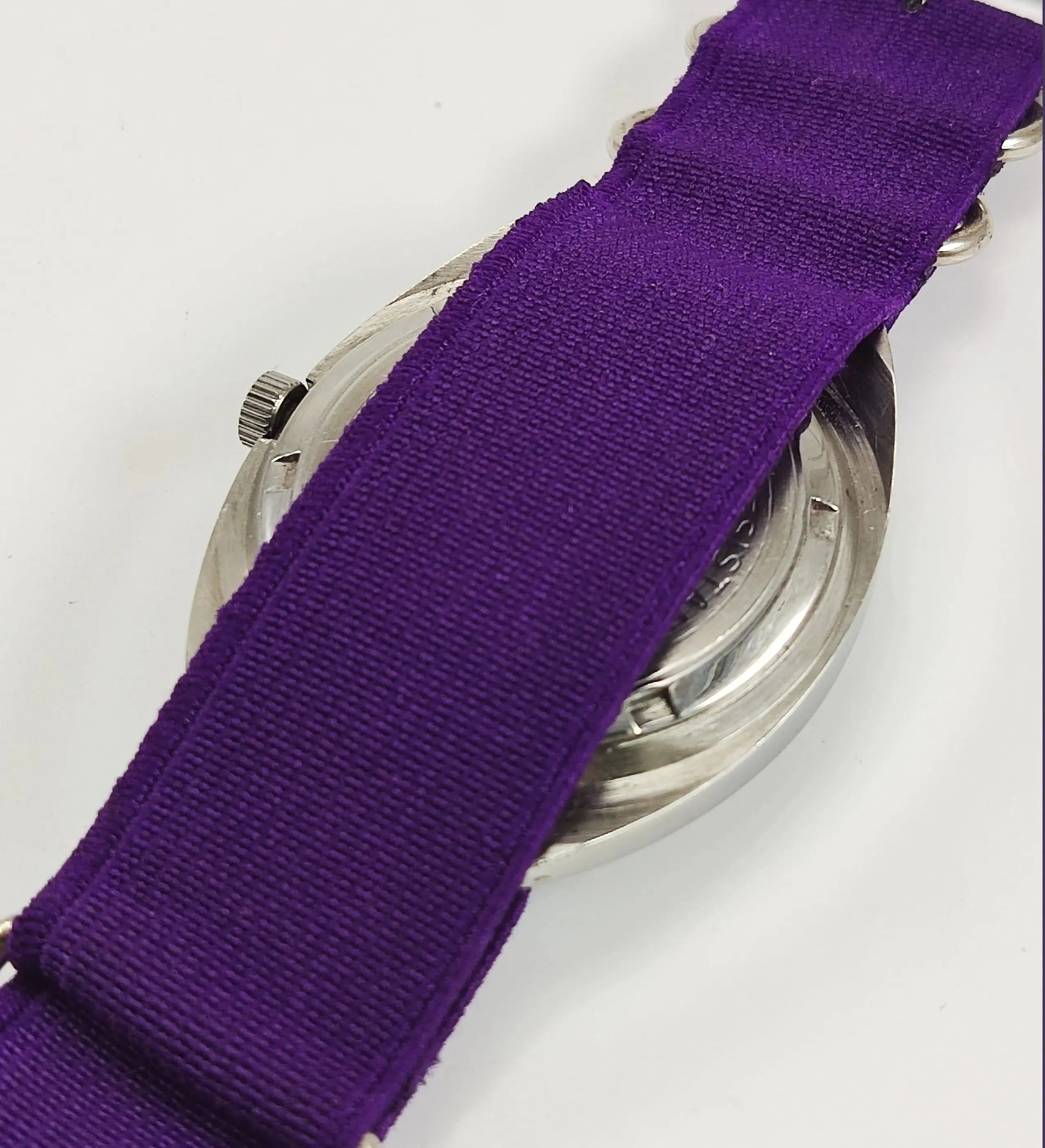 HMT Kohinoor Para Shock 17 Jewels Purple Devanagari Dial Mechanical Hand winding Men's Wrist Watch