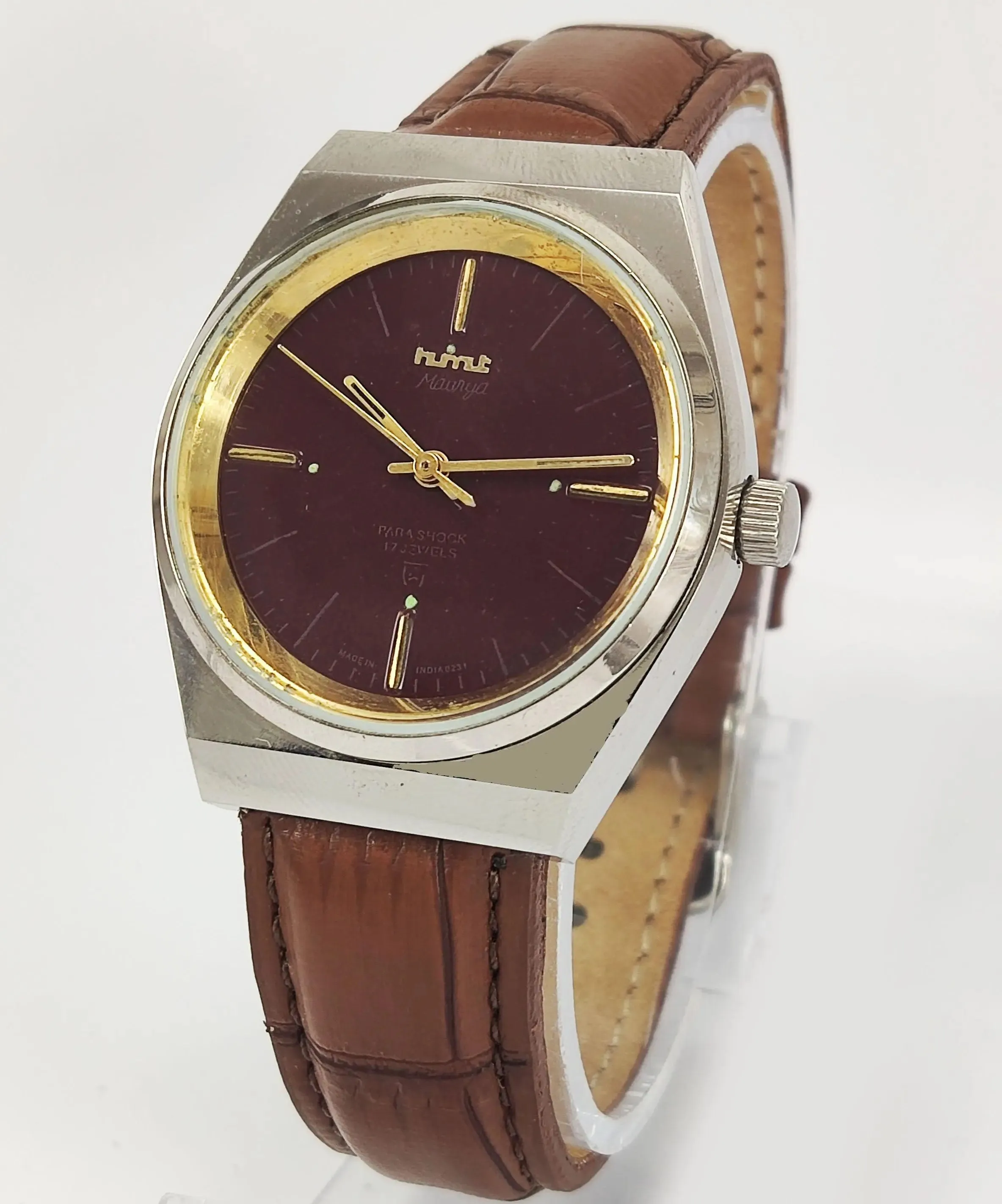 HMT Maurya Para Shock 17 Jewels Maroon Red Dial Mechanical Hand winding Men's Wrist Watch