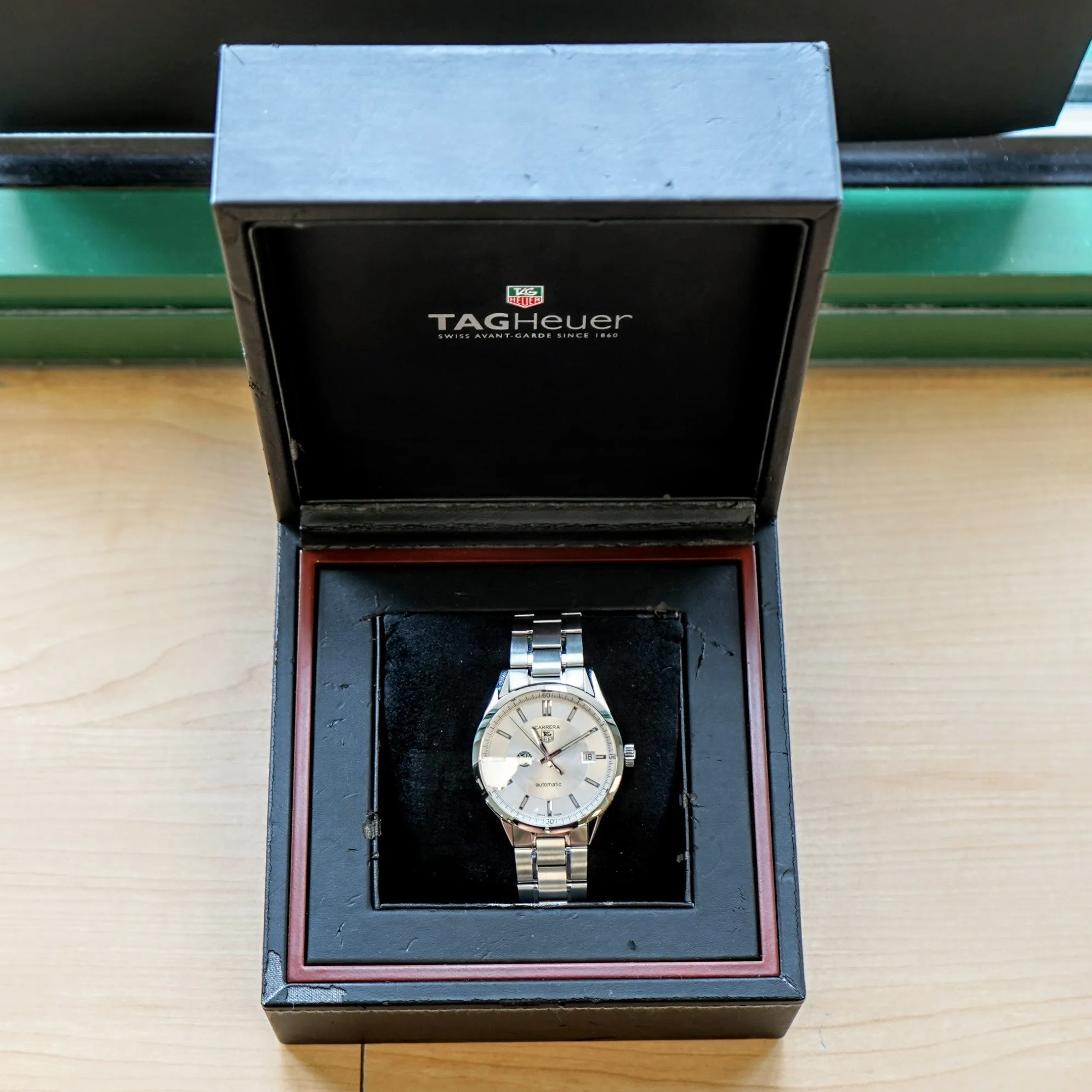 NOS TAG HEUER Carrera Automatic Watch WV211A-2 Calibre 5 Date Indicator Wristwatch ALL Original, Double Box & Papers!