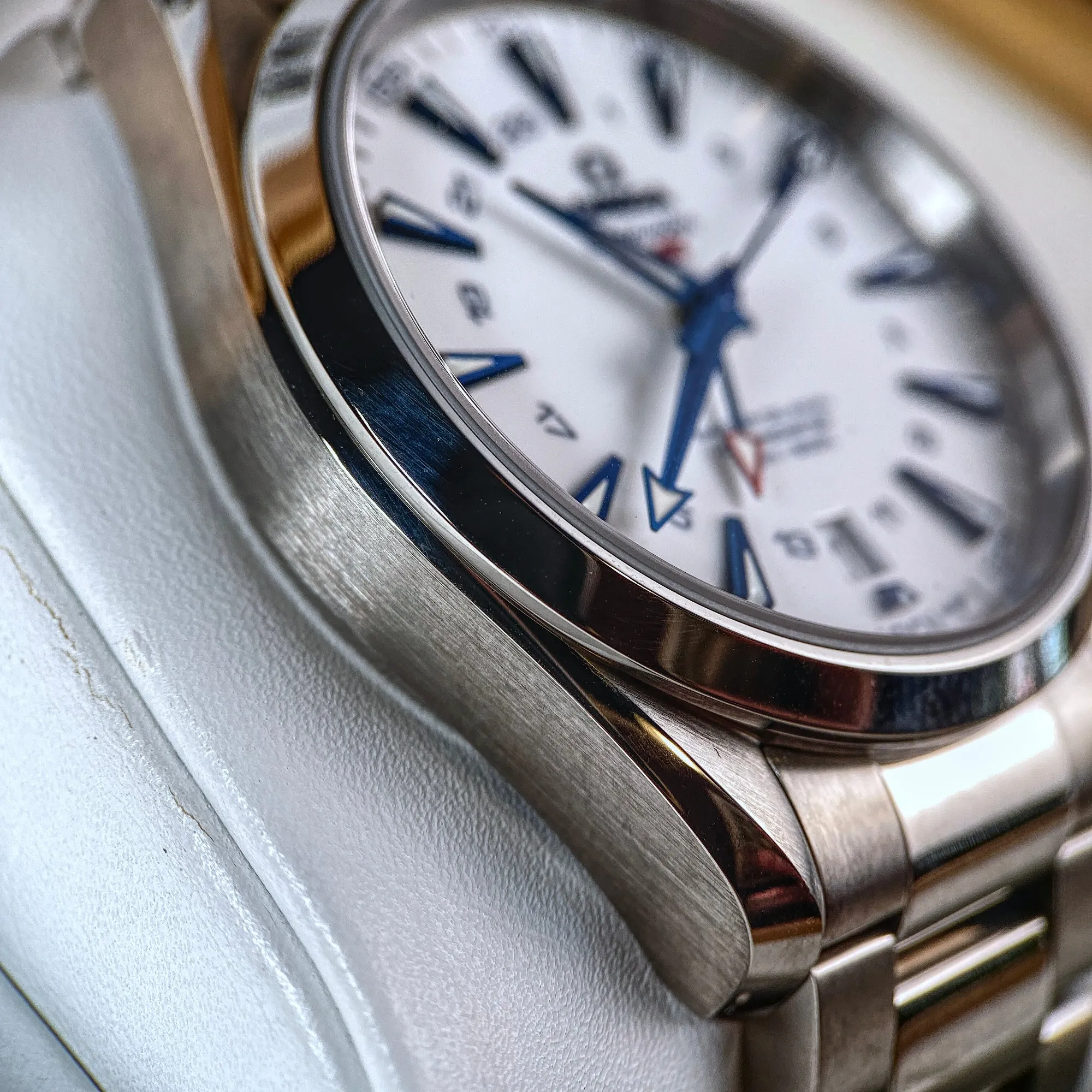 Omega - Aqua Terra GMT
