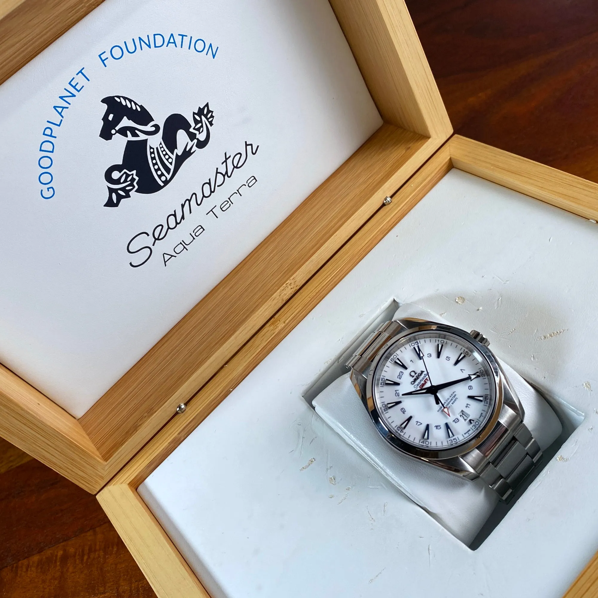 Omega - Aqua Terra GMT