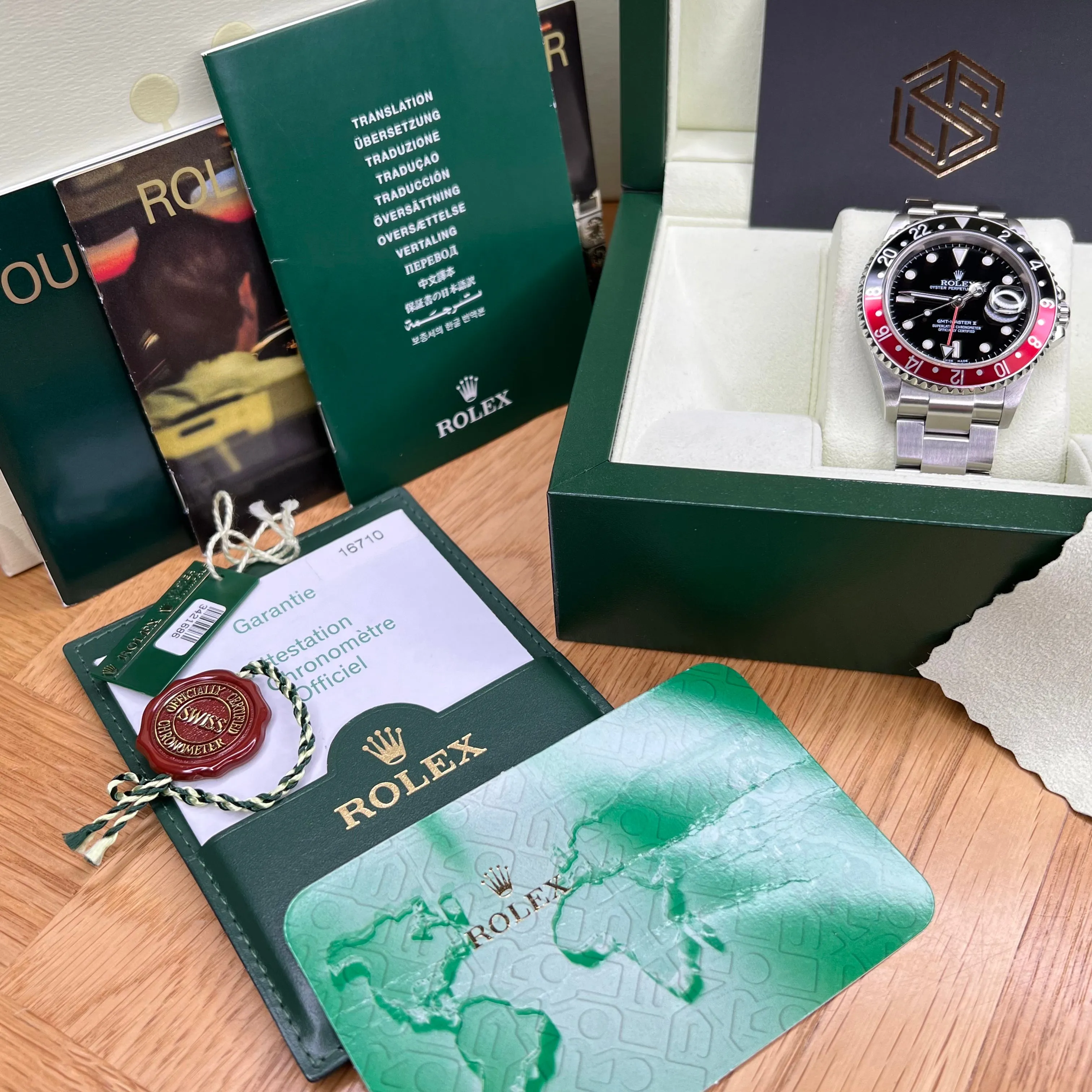 Rolex 16710 GMT-Master II 'Coke' 2006 Full Set Watch