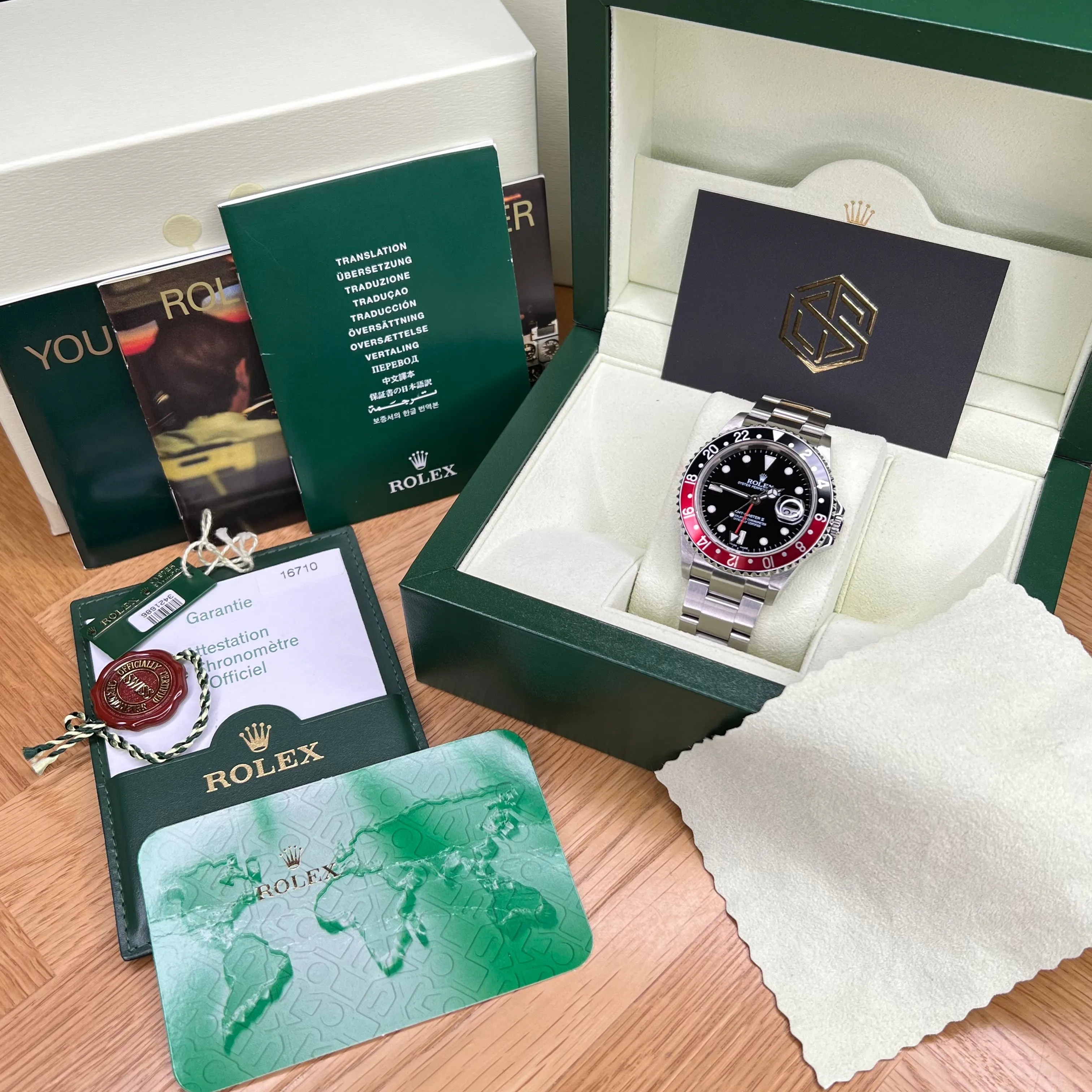 Rolex 16710 GMT-Master II 'Coke' 2006 Full Set Watch