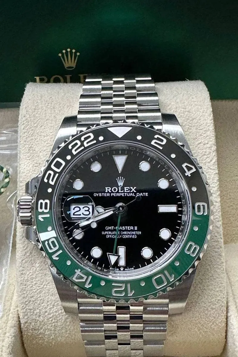 Rolex GMT-Master II 126720VTNR – Stainless Steel, Green and Black Cerachrom Bezel