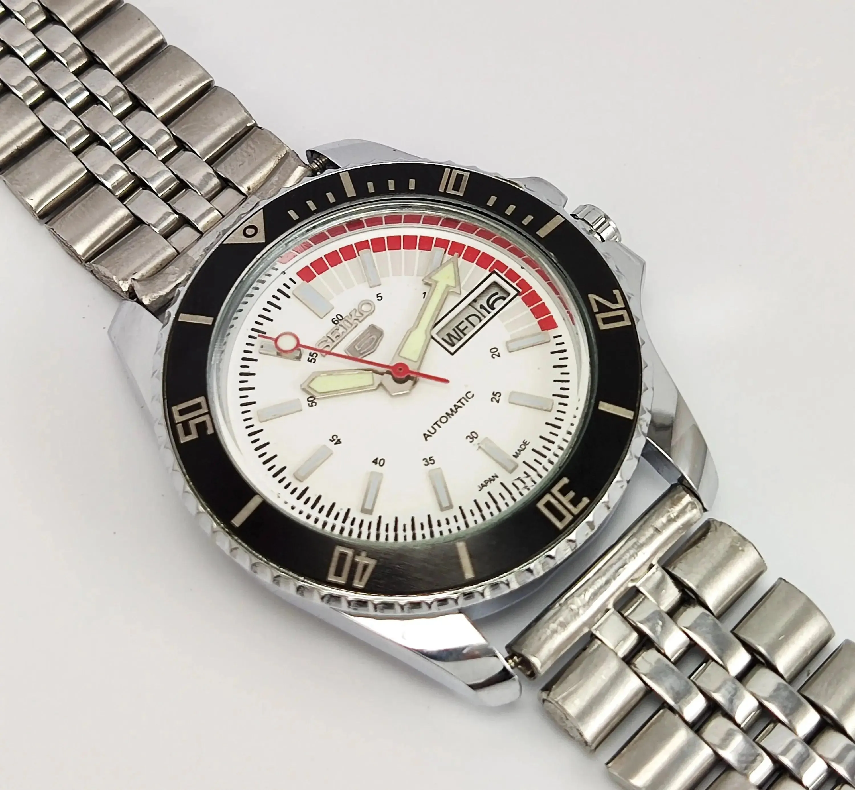 Seiko 5 6309 Automatic White Dial 17 Jewels Transparent Back Men's Wrist Watch