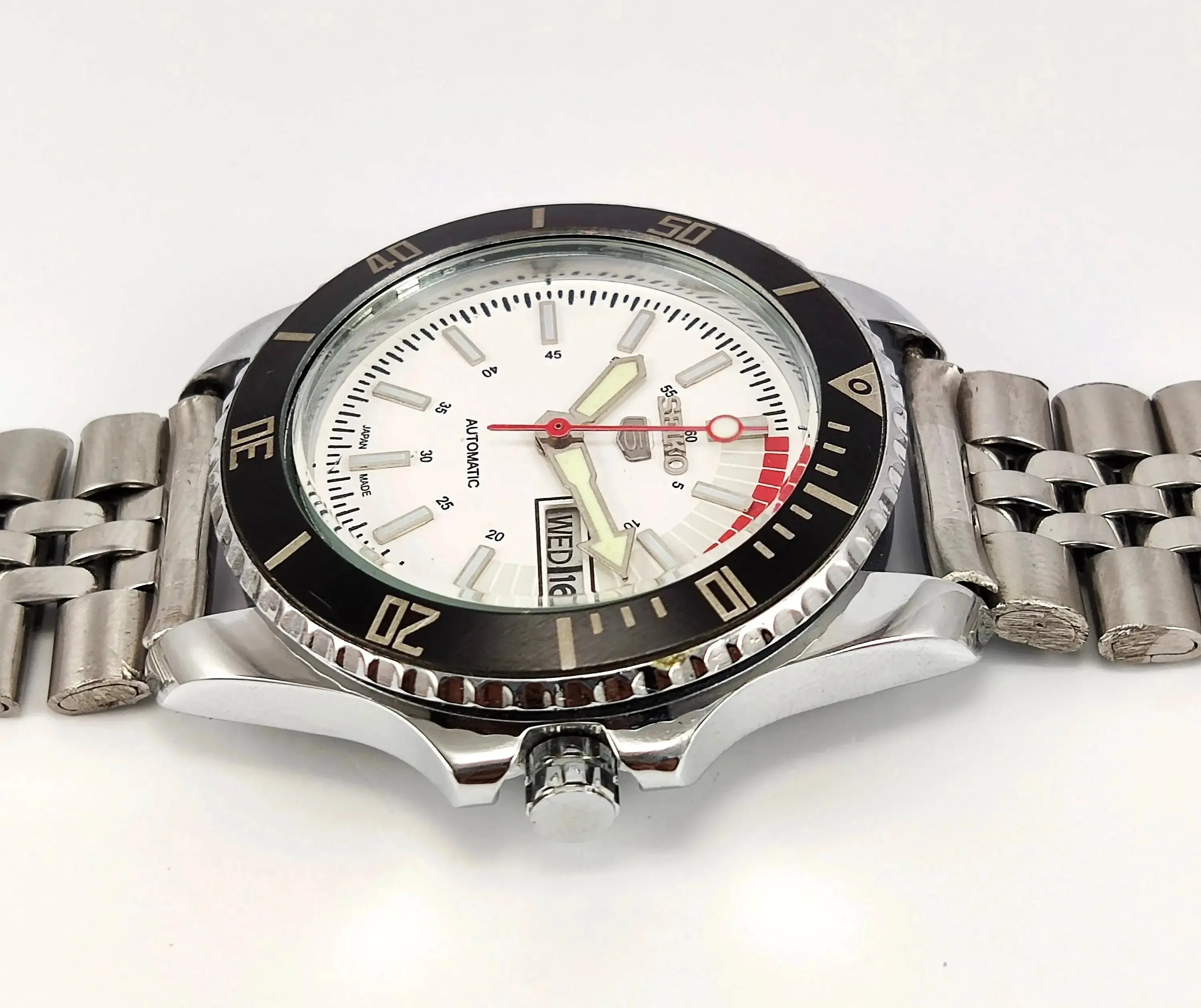Seiko 5 6309 Automatic White Dial 17 Jewels Transparent Back Men's Wrist Watch