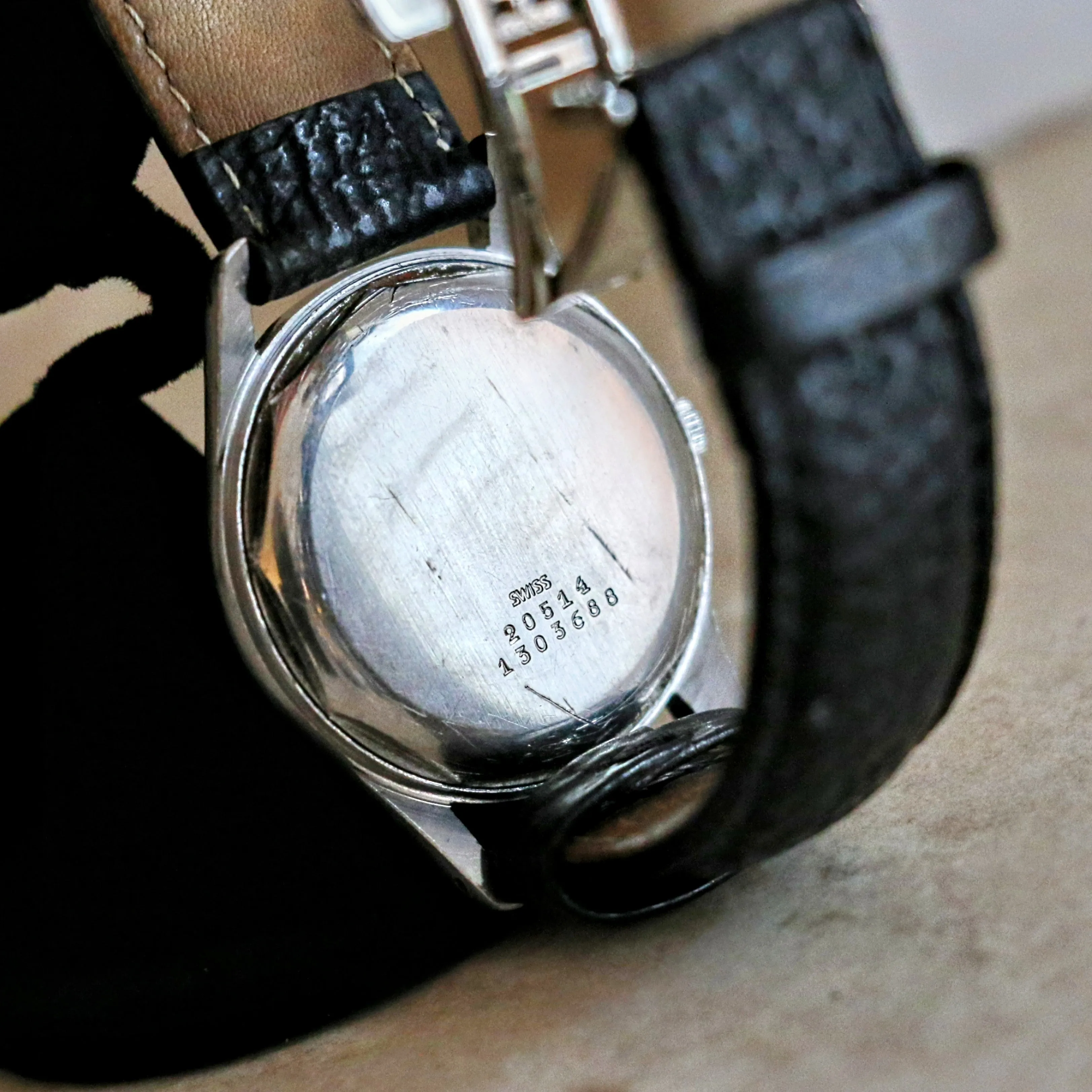 UNIVERSAL GENEVE Military WWII Wristwatch Caliber 267 17 Jewels Swiss Watch