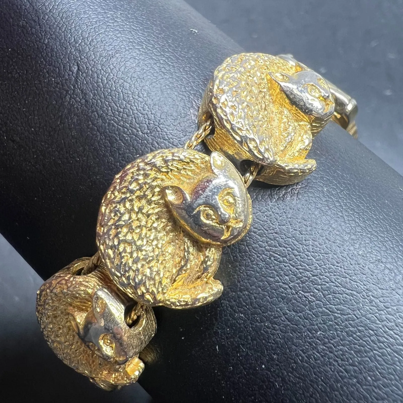 Vintage Gold Tone Cat Charm Watch 1990s Style Works w/ New Battery