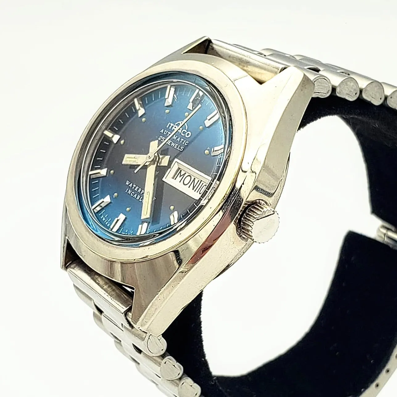 Vintage ITRACO Automatic Wristwatch Cal. ETA2789-1 25 J, Dual-Language Day/Date Watch