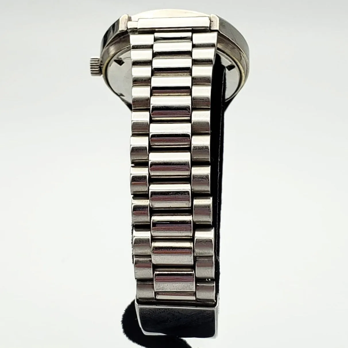 Vintage ITRACO Automatic Wristwatch Cal. ETA2789-1 25 J, Dual-Language Day/Date Watch