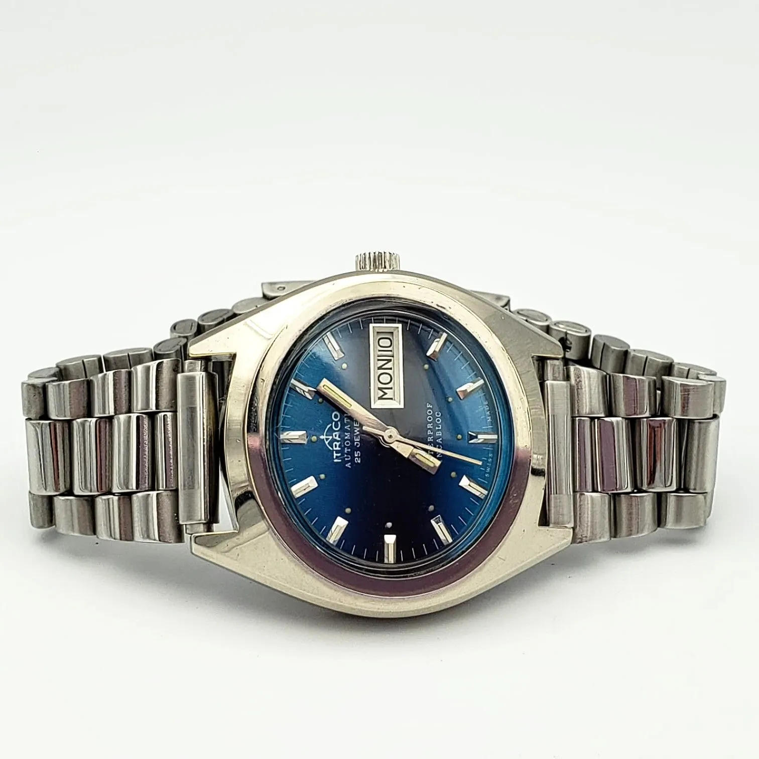 Vintage ITRACO Automatic Wristwatch Cal. ETA2789-1 25 J, Dual-Language Day/Date Watch