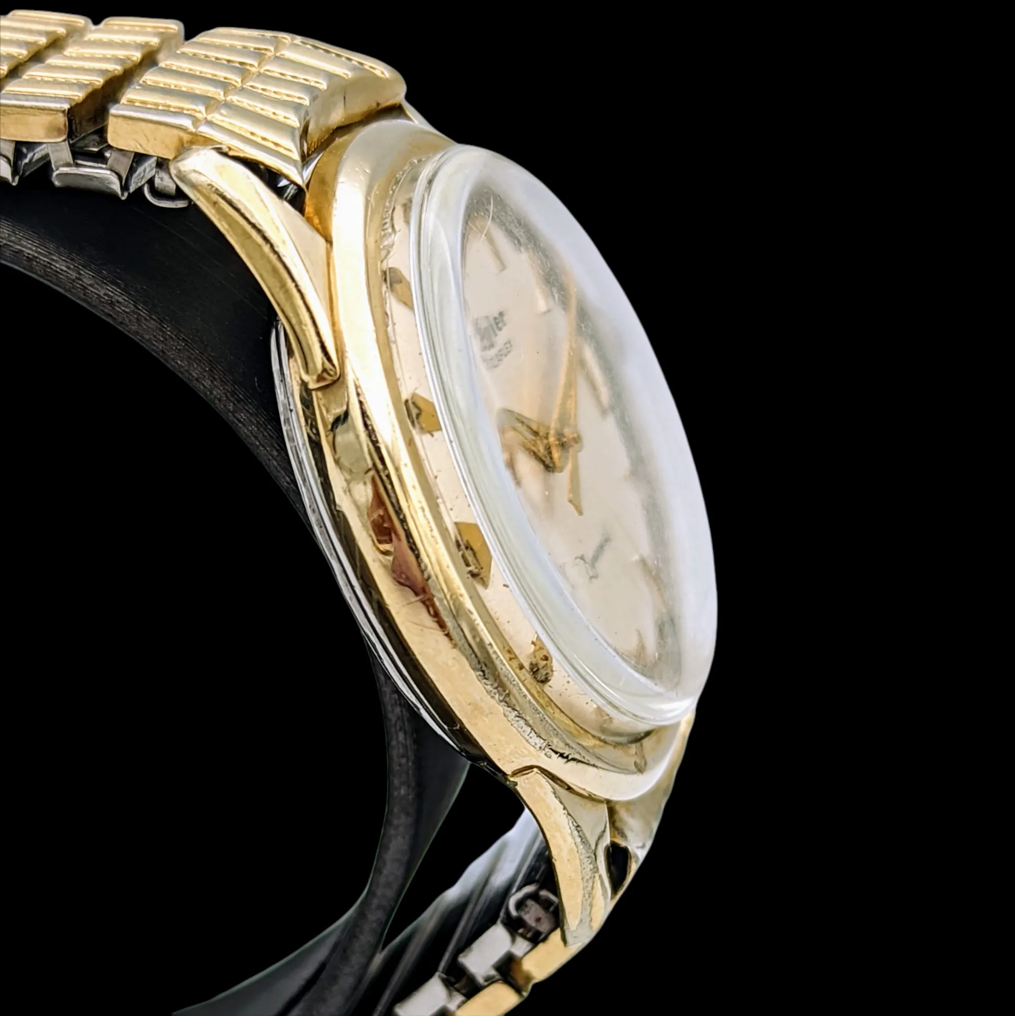 WYLER Incaflex Dynawind Watch 17 Jewels Cal. ETA 2452 Swiss 1950's